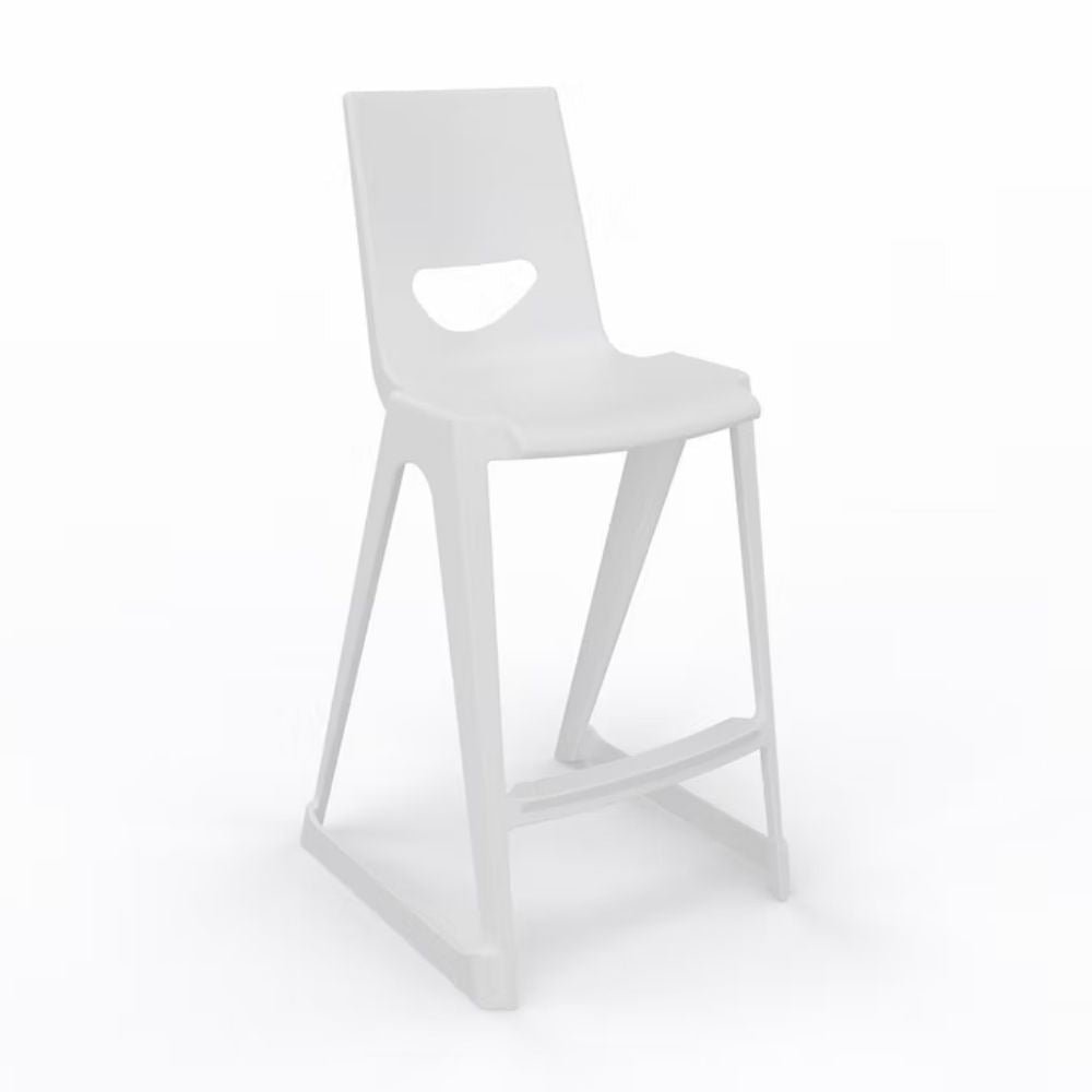 A minimalist arctic-white polymer high stool with a 610mm seat height, featuring integrated anti-tilt safety footing and a high-back postural support for modern science laboratories.
