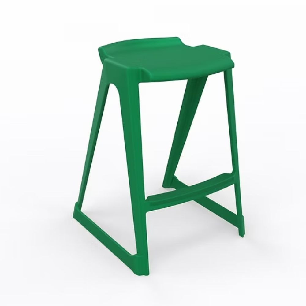 A professional verdant polymer body low back stool featuring a 610mm seat height and stabilizing anti-tip architecture for secure use in high-traffic school laboratories.